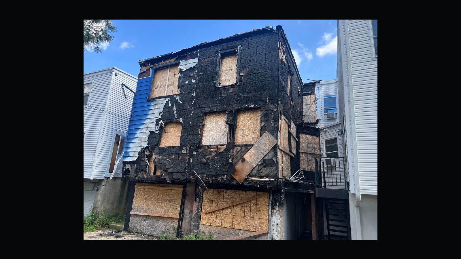 Before condition at 47 Bellevue Ter in Collingswood before the structural adaptation.
